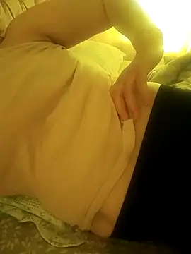 Snapshot of zerdaliii chatting on 04/12/26, 07:13 zerdaliii online show from 04/12/26, 07:13