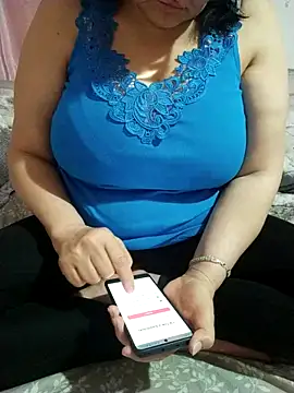 Snapshot of zerdaliii chatting on 04/14/26, 05:52 zerdaliii online show from 04/14/26, 05:52