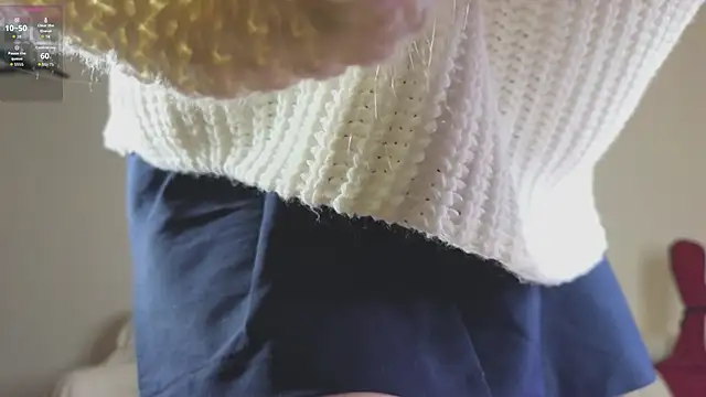 Snapshot of Pixxxis chatting on 09/23/25, 02:03 Pixxxis online show from 09/23/25, 02:03