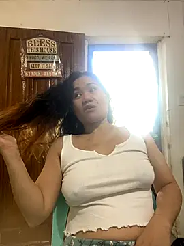 Snapshot of wildpussycat69 chatting on 10/28/25, 06:17 wildpussycat69 online show from 10/28/25, 06:17