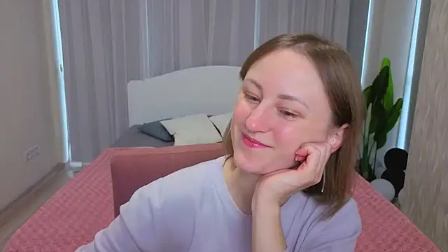 LuluChiiii online show from 11/20/25, 10:48