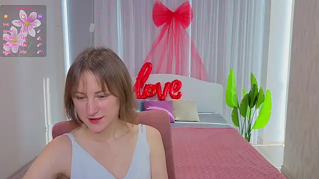 LuluChiiii online show from 02/14/26, 10:56