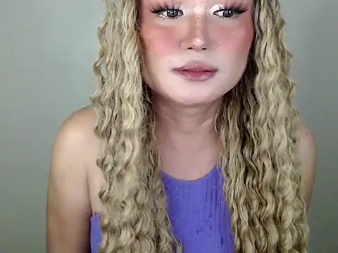 Snapshot of itsmecarla chatting on 10/25/25, 04:09 itsmecarla online show from 10/25/25, 04:09