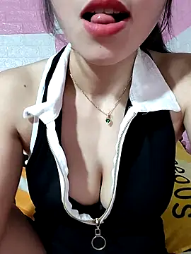Ingrid428 online show from 05/08/26, 03:01