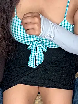 Snapshot of linishal chatting on 11/06/25, 05:25 linishal online show from 11/06/25, 05:25