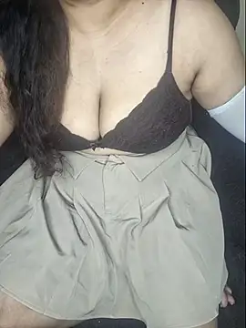 Snapshot of linishal chatting on 11/09/25, 04:38 linishal online show from 11/09/25, 04:38