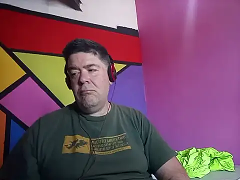 BabyBearMilk online show from 11/11/25, 03:45