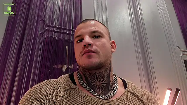 Snapshot of OliverSport chatting on 12/21/24, 03:31 OliverSport online show from 12/21/24, 03:31