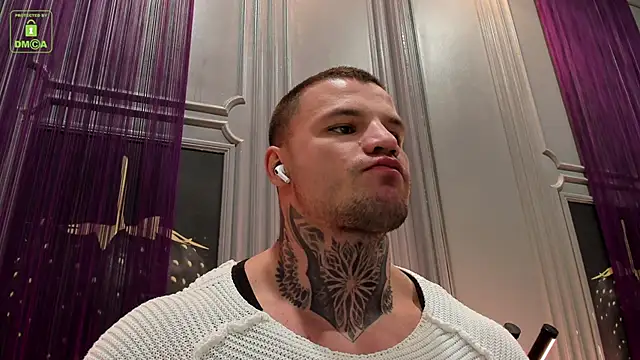 Snapshot of OliverSport chatting on 01/28/25, 03:14 OliverSport online show from 01/28/25, 03:14