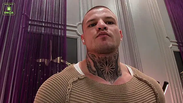 Snapshot of OliverSport chatting on 02/26/25, 03:41 OliverSport online show from 02/26/25, 03:41