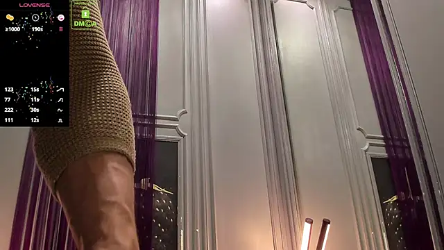 Snapshot of OliverSport chatting on 09/11/25, 03:56 OliverSport online show from 09/11/25, 03:56