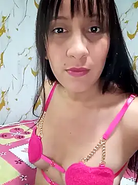 Snapshot of Thaamara_09 chatting on 11/07/25, 03:28 Thaamara 09 online show from 11/07/25, 03:28