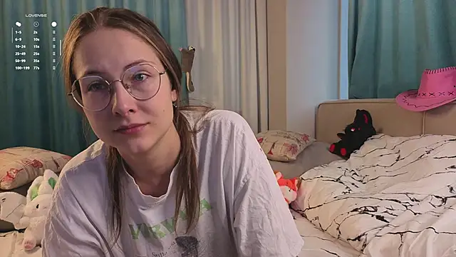 Snapshot of DarylAshworth chatting on 10/24/25, 01:24 DarylAshworth online show from 10/24/25, 01:24