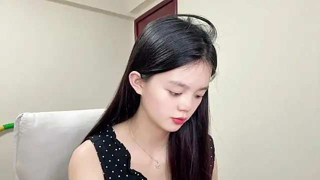 Nicole-13 online show from 06/15/26, 12:29