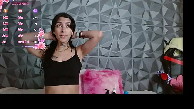 suzanhot 30 online show from 03/25/26, 08:59