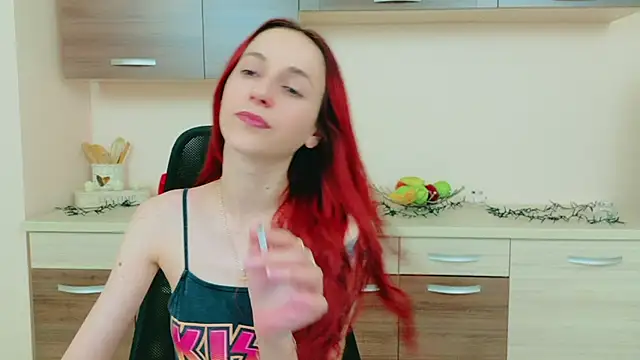 Julia Jae online show from 04/04/26, 05:27