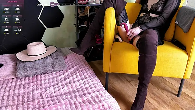 sexy-school online show from 04/06/26, 12:39