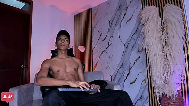 Snapshot of JulienSaint chatting on 11/13/25, 11:53 JulienSaint online show from 11/13/25, 11:53