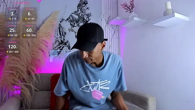 Snapshot of JulienSaint chatting on 11/24/25, 08:08 JulienSaint online show from 11/24/25, 08:08