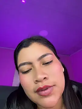 Snapshot of LunaaRosse chatting on 07/11/26, 02:47 LunaaRosse online show from 07/11/26, 02:47
