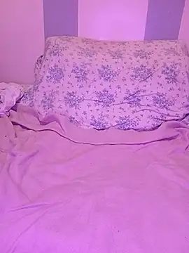 Snapshot of samio37 chatting on 11/17/25, 05:30 samio37 online show from 11/17/25, 05:30