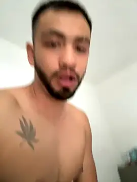 Yinigi online show from 10/07/25, 08:28