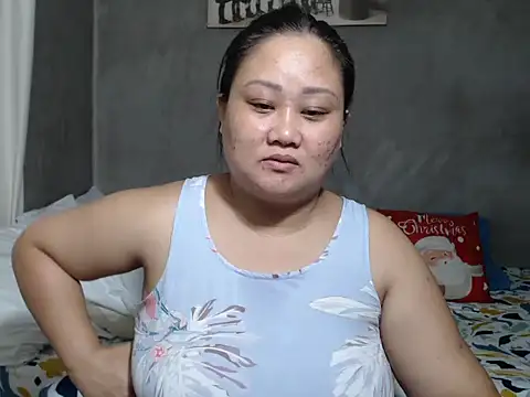 Snapshot of jengrey chatting on 01/13/26, 12:27 jengrey online show from 01/13/26, 12:27