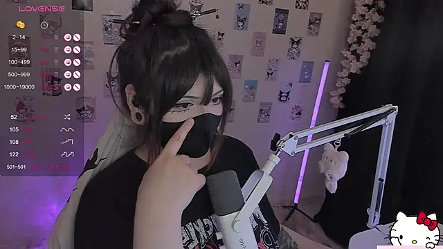 -Nanamin- online show from 05/29/26, 11:58