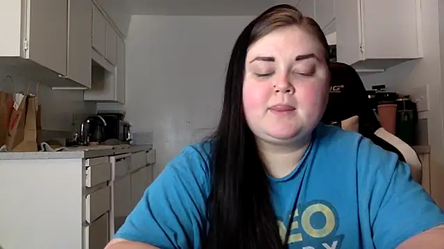 JJbaby1 online show from 10/29/25, 02:52