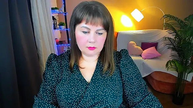 CrystaalStaar online show from 11/14/25, 09:35