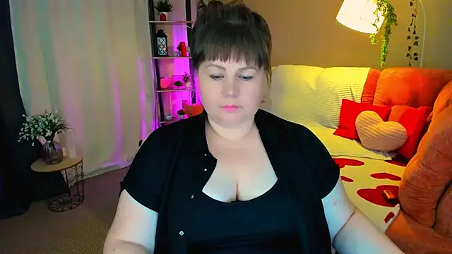 CrystaalStaar online show from 07/19/26, 09:18