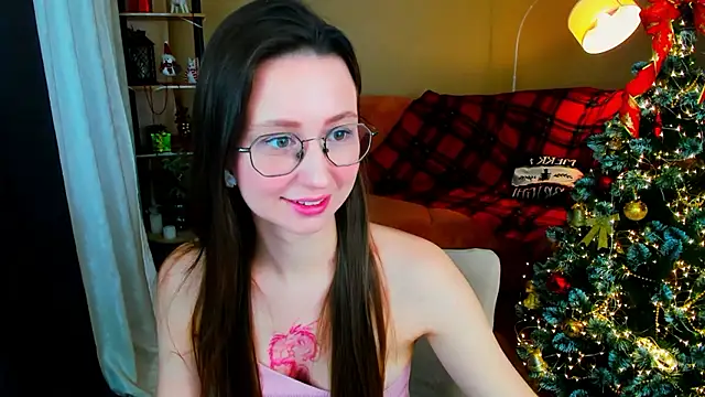 YourLovellyStory online show from 01/12/26, 11:15