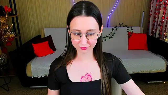 YourLovellyStory online show from 03/25/26, 04:13