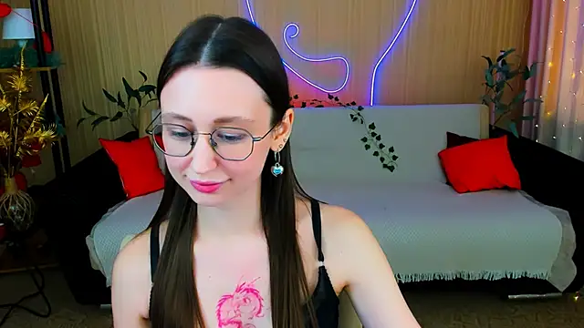 YourLovellyStory online show from 04/04/26, 12:35