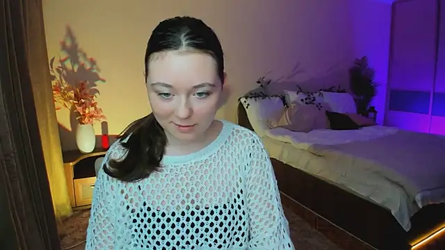 AlluringLookk online show from 11/12/25, 04:51