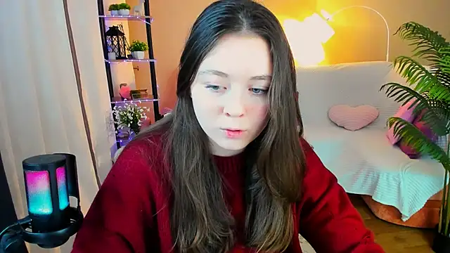 AlluringLookk online show from 11/19/25, 04:29