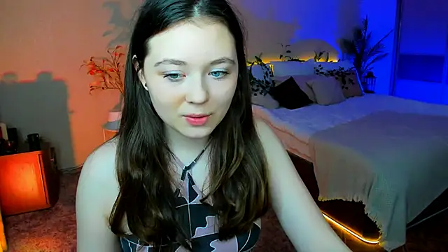 AlluringLookk online show from 11/26/25, 04:41