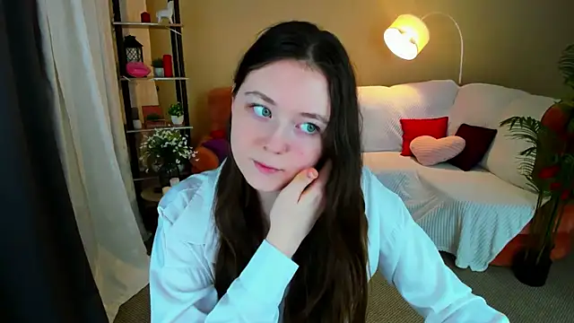 AlluringLookk online show from 02/16/26, 06:37