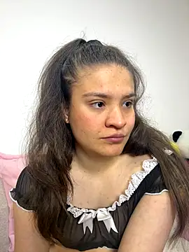 Emilyybennet  online show from 11/15/25, 12:30