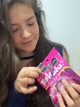 Emilyybennet  online show from 04/18/26, 02:37