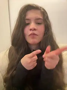 Snapshot of Emilyybennet_ chatting on 05/02/26, 01:10 Emilyybennet online show from 05/02/26, 01:10