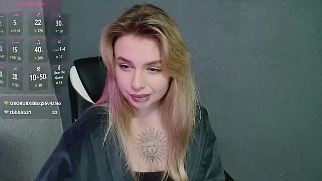 AngelicaHollywood online show from 10/22/25, 09:03