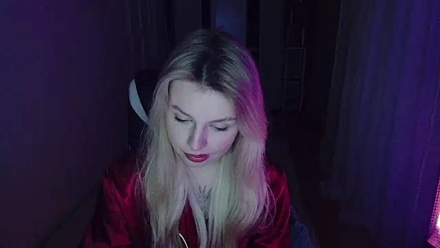 Snapshot of AngelicaHollywood chatting on 01/16/26, 06:12 AngelicaHollywood online show from 01/16/26, 06:12