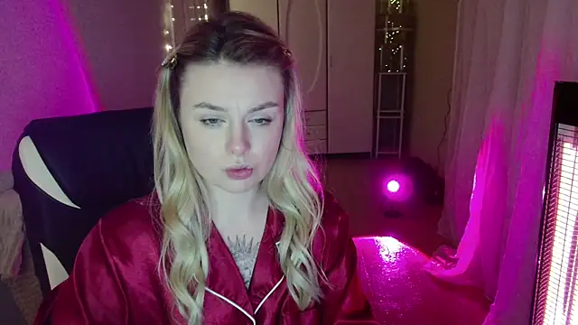 Snapshot of AngelicaHollywood chatting on 02/11/26, 08:14 AngelicaHollywood online show from 02/11/26, 08:14