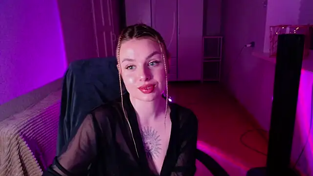 Snapshot of AngelicaHollywood chatting on 03/01/26, 08:22 AngelicaHollywood online show from 03/01/26, 08:22