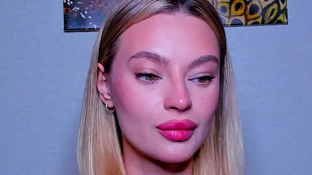 Snapshot of OliviaReece chatting on 02/19/26, 06:20 OliviaReece online show from 02/19/26, 06:20