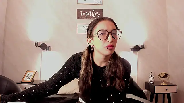 Emilia Bons online show from 01/16/26, 01:37