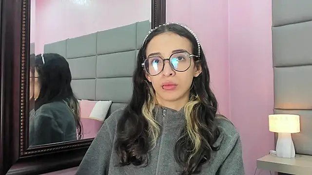 Emilia Bons online show from 02/19/26, 01:29