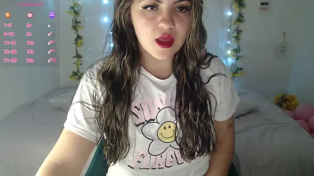 Snapshot of Alisson_5_ chatting on 10/13/25, 08:58 Alisson 5 online show from 10/13/25, 08:58