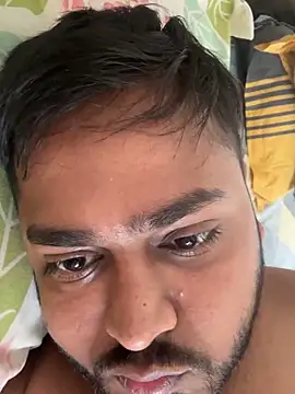 Snapshot of blrguychub chatting on 09/24/25, 03:32 blrguychub online show from 09/24/25, 03:32